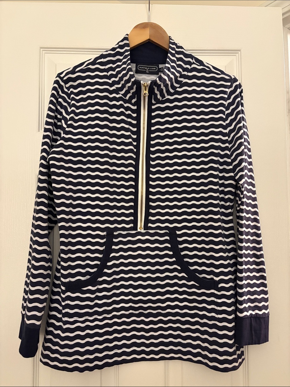 Duffield Lane Navy and White Wavy-Stripe Half-Zip Pullover - Size L